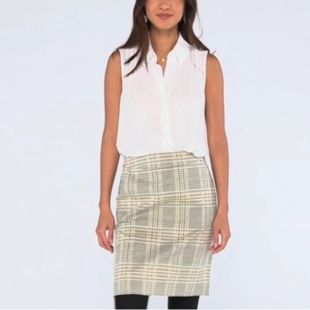 Cabi Travel Skirt - Picture 4 of 5